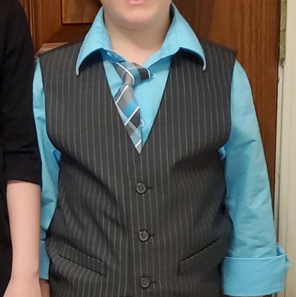 5 For $25! Host Pick! George Size 10 Shirt and Vest Set - Picture 4 of 11